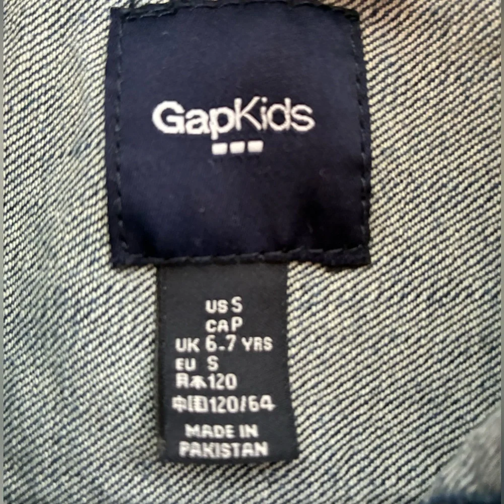 Girls GAP Kids Denim Jacket Small - Picture 4 of 6